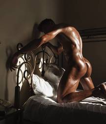 naked 5a3391da8bba5.jpg