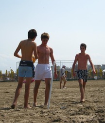 frends in love 5a38f8a87f811.jpg