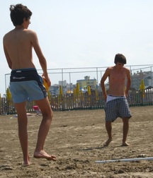 frends in love 5a38f8bbd58c4.jpg