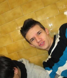 frends in love 5a38f8ed2c8f9.jpg