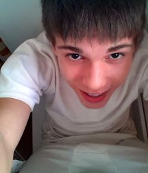 jerking in the bed 5a398bb9f225d.jpg