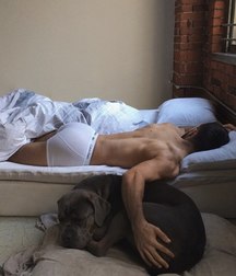 jerking in the bed 5a398bd83a373.jpg