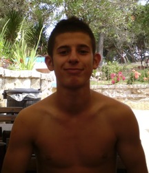 naked sexy boys 5a3a34e461502.jpg