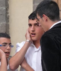 jeunes amis 5a3a38b2a3ae9.jpg