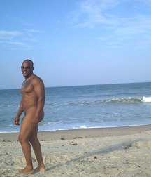 black excited 5a3a9e42d2d19.jpg