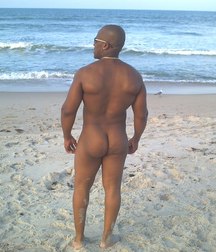 black excited 5a3a9e5941825.jpg
