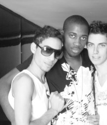 leon et autres amis 5a3e88ceec7c1.jpg