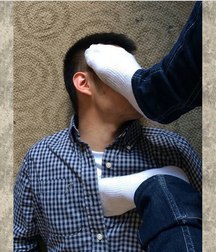 feet in your hands 5a4549c797edb.jpg