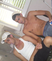 waiting for the jerk 5a461b7c1589a.jpg