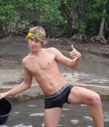 jerking in the morning 5a48b601568e5.jpg