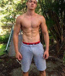 urler de plaisir 5a4b9440e0c55.jpg