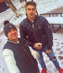 erik & frends 5a4f58bc8b3d5.jpg