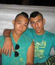 hetero frends 5a512f73587fd.jpg