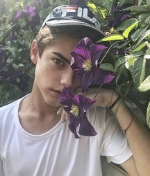 young flowers 5a53c67d2442f.jpg