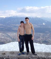 salut mes amis 5a54f5d94ddf3.jpg