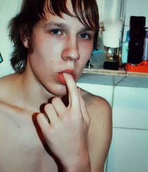 gerard ses amis e des details 5a58e75ce1060.jpg