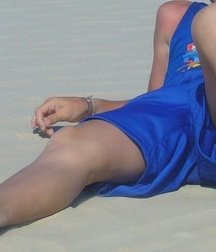 gerard ses amis e des details 5a58e7b62352b.jpg