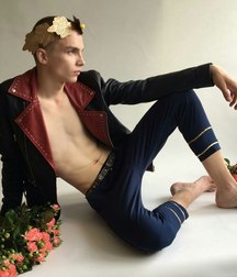 nice sexy boys 5a5f246aa9d00.jpg