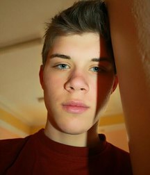 russian real boys 5a6c8e1be8abe.jpg