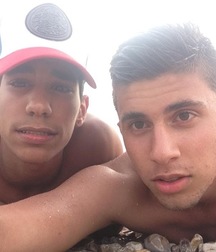 amis en  vacance 5a79beaf28a7a.jpg