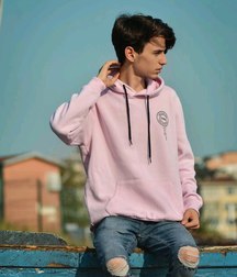 teens 5a7e076a5a618.jpg