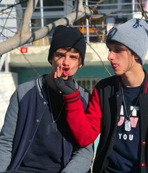 teens 5a7e07cd21340.jpg