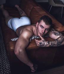 ass & boys 5a8813723a9fb.jpg
