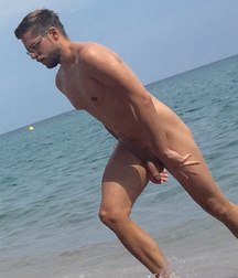 nudist 5a884c102215d.jpg