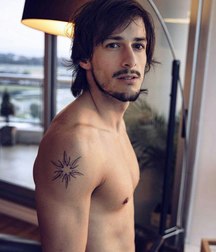 etre beau 5a9c09f5dfbff.jpg