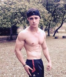 un peu de sex  5aa15663b6fa7.jpg