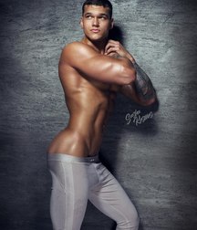 mecs & cocks 5aa849f6a8eed.jpg