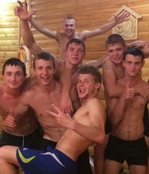 russian boys 5aa8f533211c6.jpg