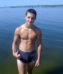 russian boys 5aa8f534697b5.jpg