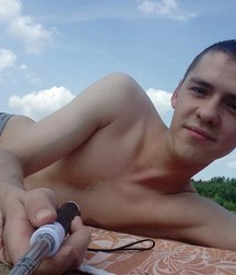 russian boys 5aa8f564844e3.jpg