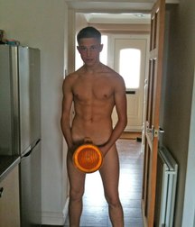 russian boys 5aa8f57840455.jpg