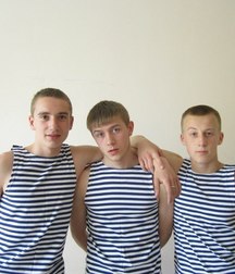 russian boys 5aa8f57a371e8.jpg