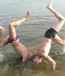 russian boys 5aa8f59be9c4d.jpg