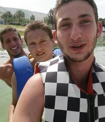 mes amis  5aae2769d64af.jpg
