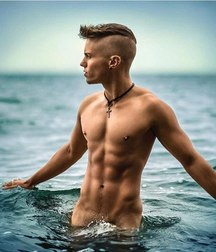 les plus beaux du monde 5ab23ced8e323.jpg