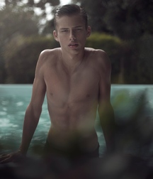 beach & pool 5ab3b291723b0.jpg