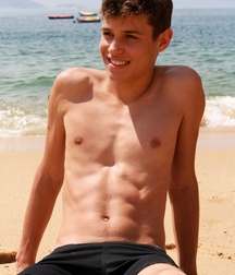 beach & pool 5ab3b2bd079df.jpg