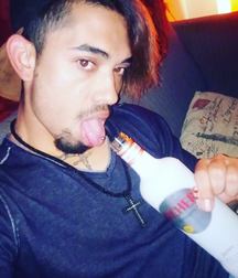 amis 5ab8c2f25a7d4.jpg