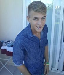 Fernando the model 5acb627077f8c.jpg