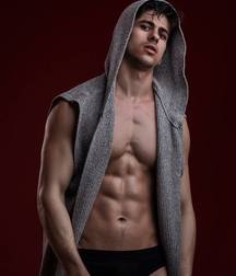models and frends 5acc7f1e4bd2c.jpg