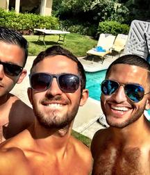 models and frends 5acc7f3adb995.jpg