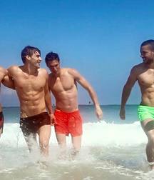 models and frends 5acc7f3c52904.jpg