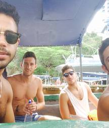 models and frends 5acc7f8982fba.jpg