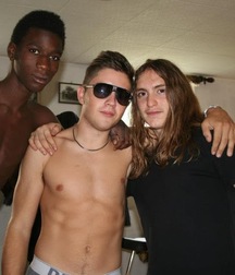 mes amis s'amusent 5ace1a27c7fc8.jpg