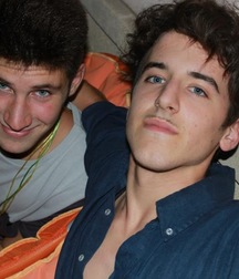 mes amis s'amusent 5ace1a30b7058.jpg