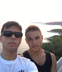 mes amis s'amusent 5ace1a6560f5a.jpg